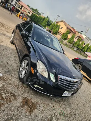 Mercedes-Benz E350 2011 Black