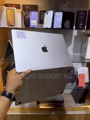 Laptop Apple MacBook Air 2026 M5 16GB Apple M5 SSD 512GB
