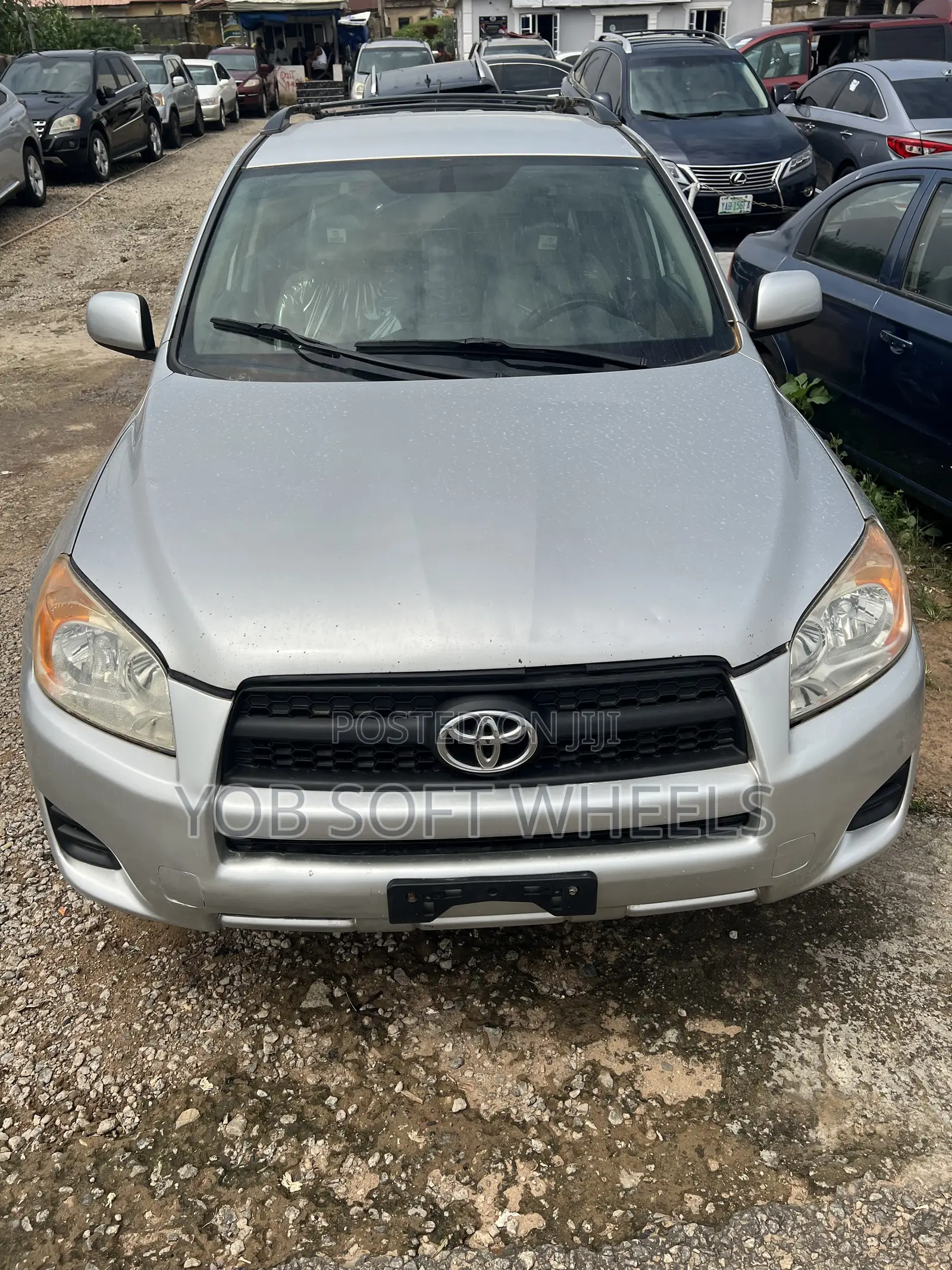 Toyota RAV4 2010 Silver
