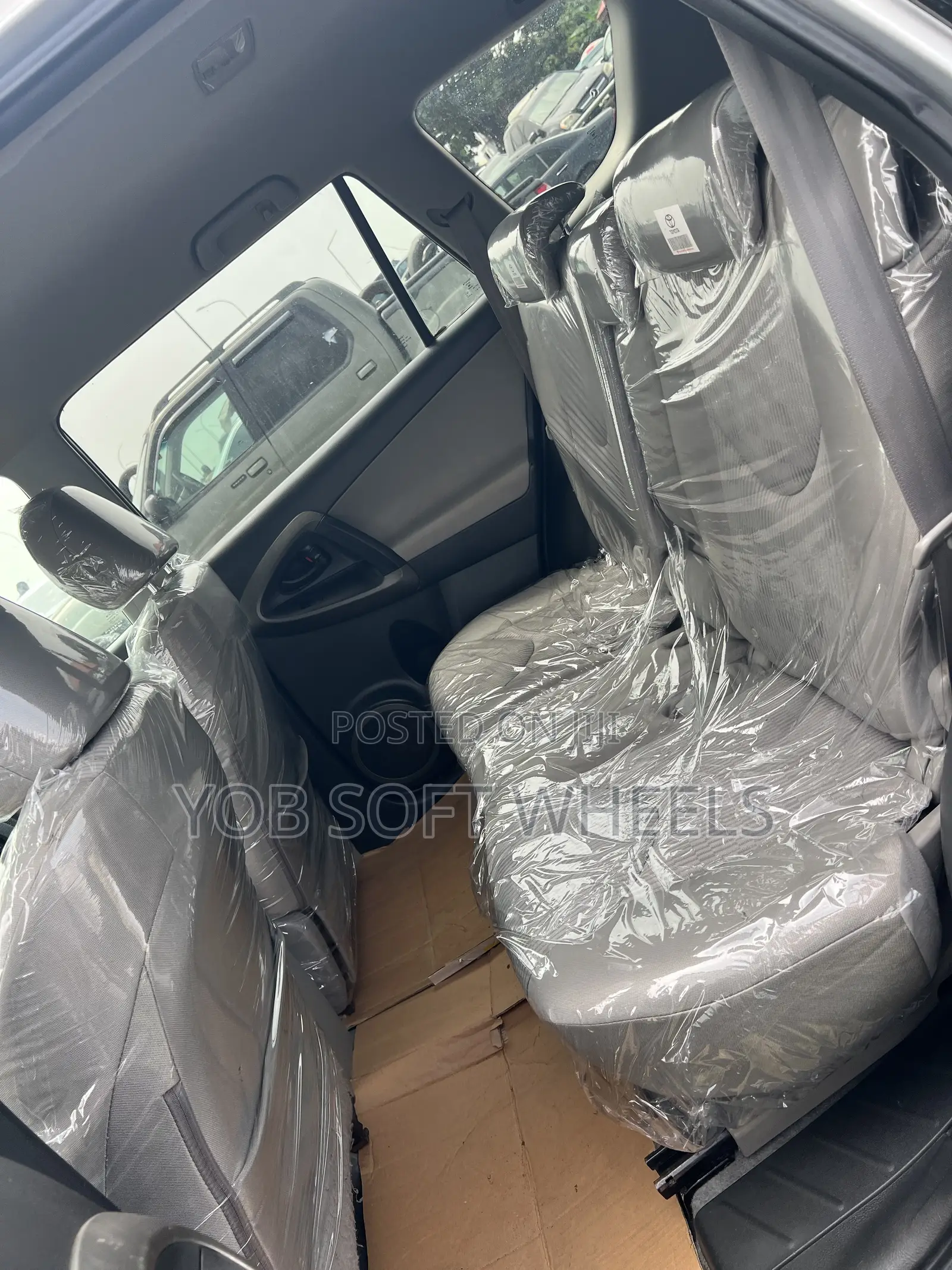 Toyota RAV4 2010 Silver