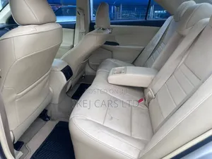 Toyota Avalon 2015