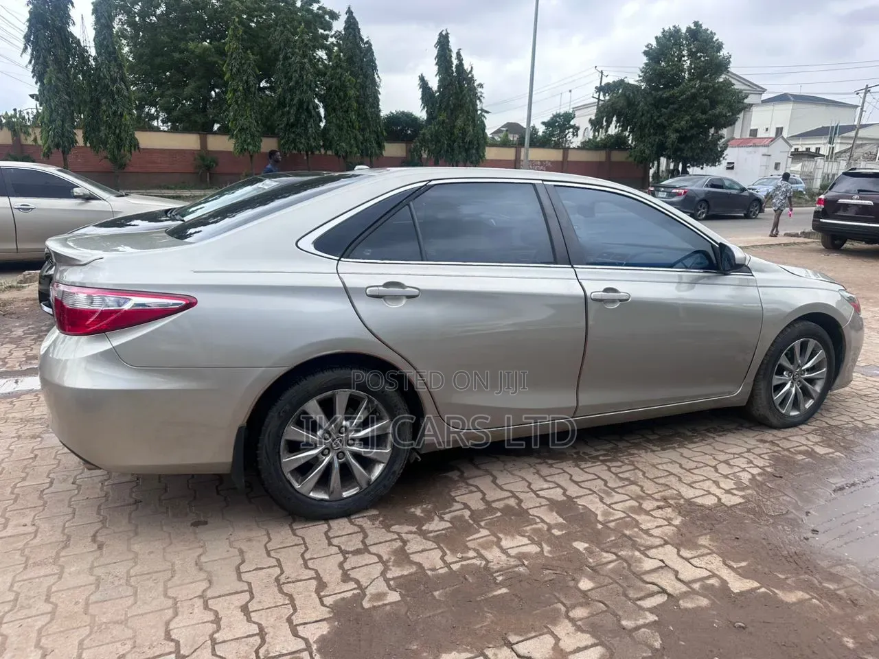 Toyota Avalon 2015