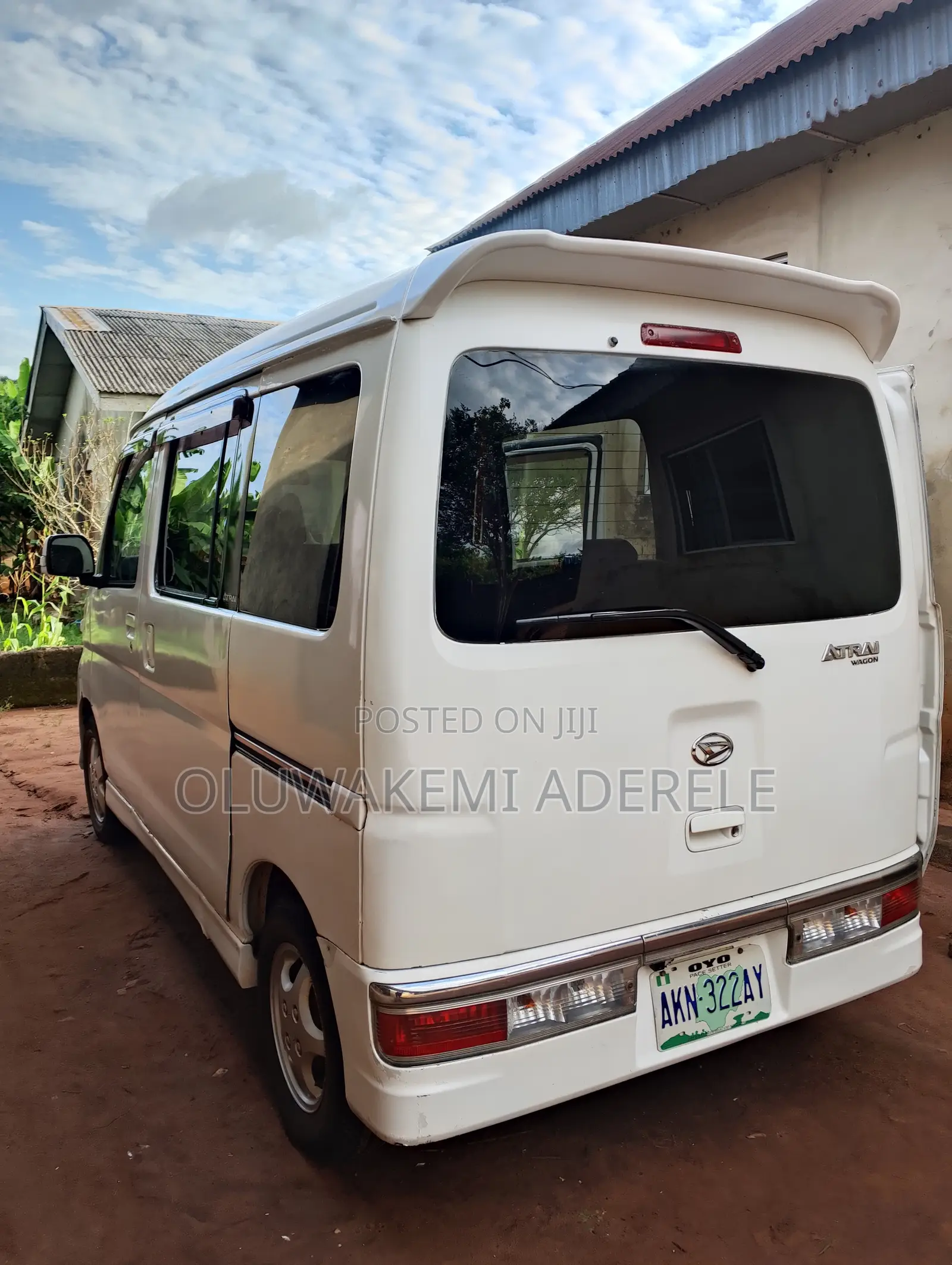 Daihatsu Hijet 2012 White