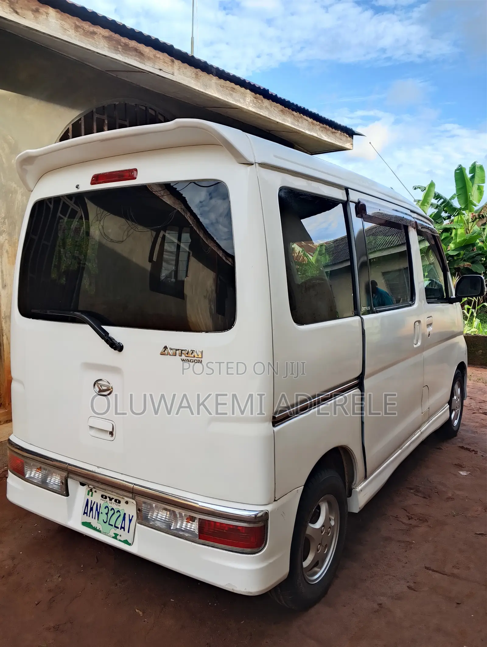 Daihatsu Hijet 2012 White