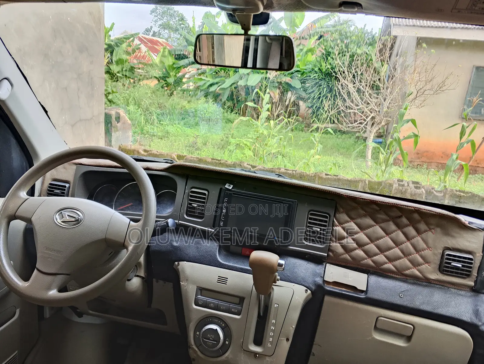 Daihatsu Hijet 2012 White
