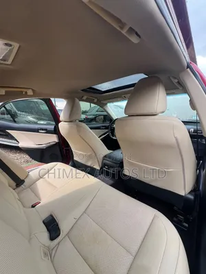 Lexus IS 250 2014 Burgundy