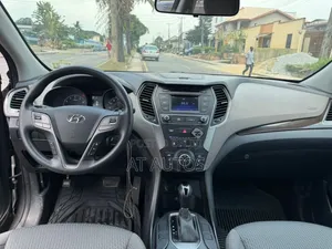 Hyundai Santa Fe Limited Ultimate AWD 2018 Gold