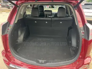 Toyota RAV4 Limited 4dr SUV AWD (2.5L 4cyl 6A) 2018 Red