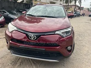 Toyota RAV4 Limited 4dr SUV AWD (2.5L 4cyl 6A) 2018 Red