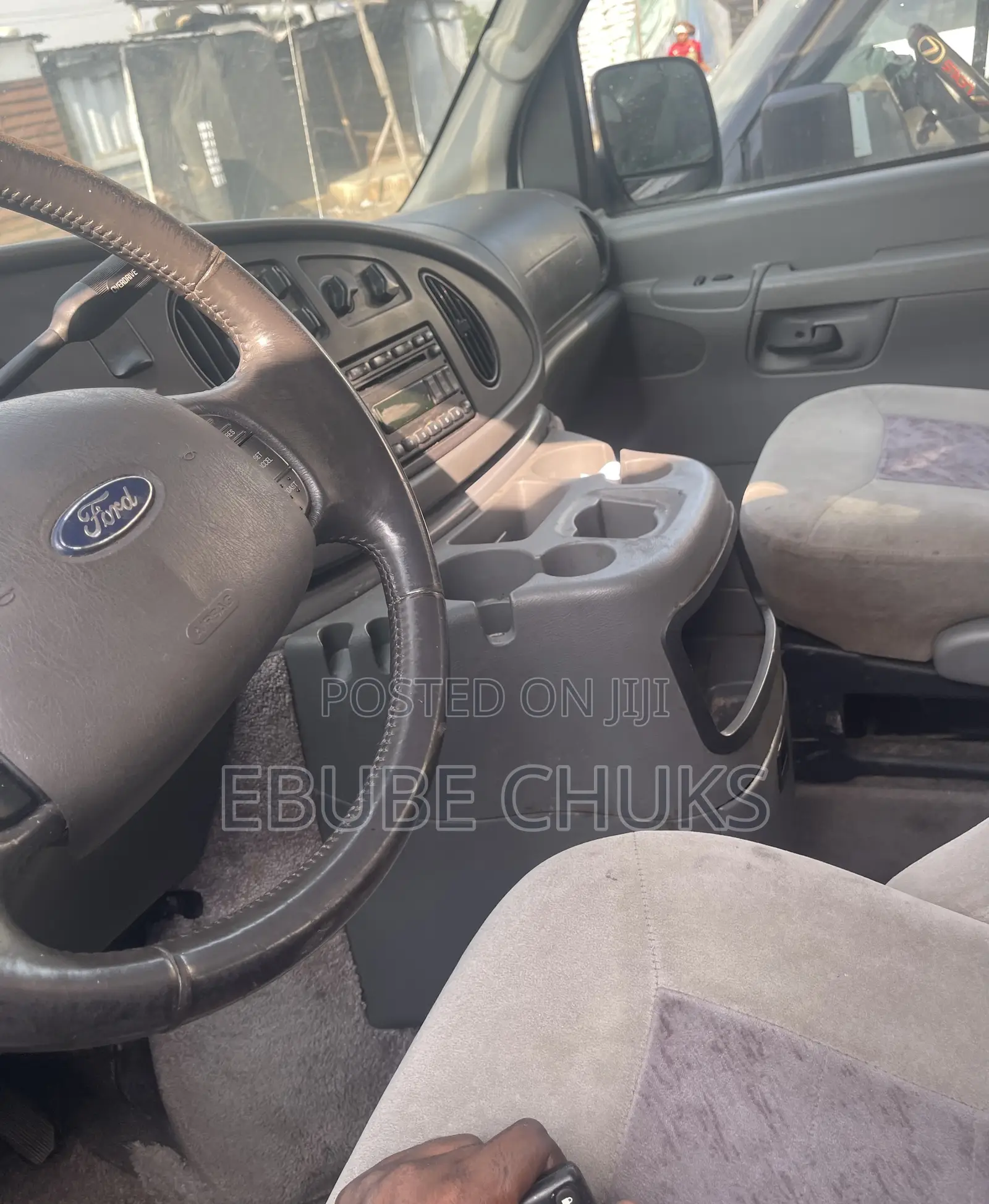 Ford E250 2005 White