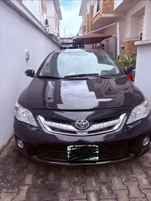 Toyota Corolla 2013 Black