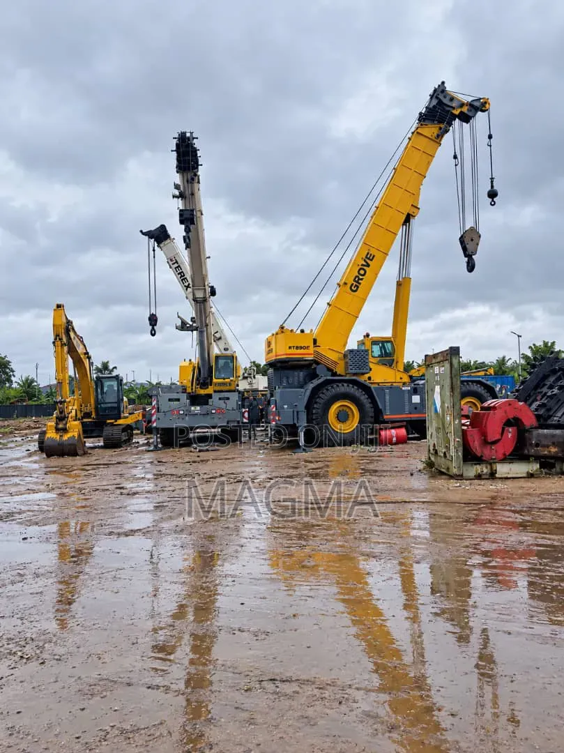 90T 4x4 Crane