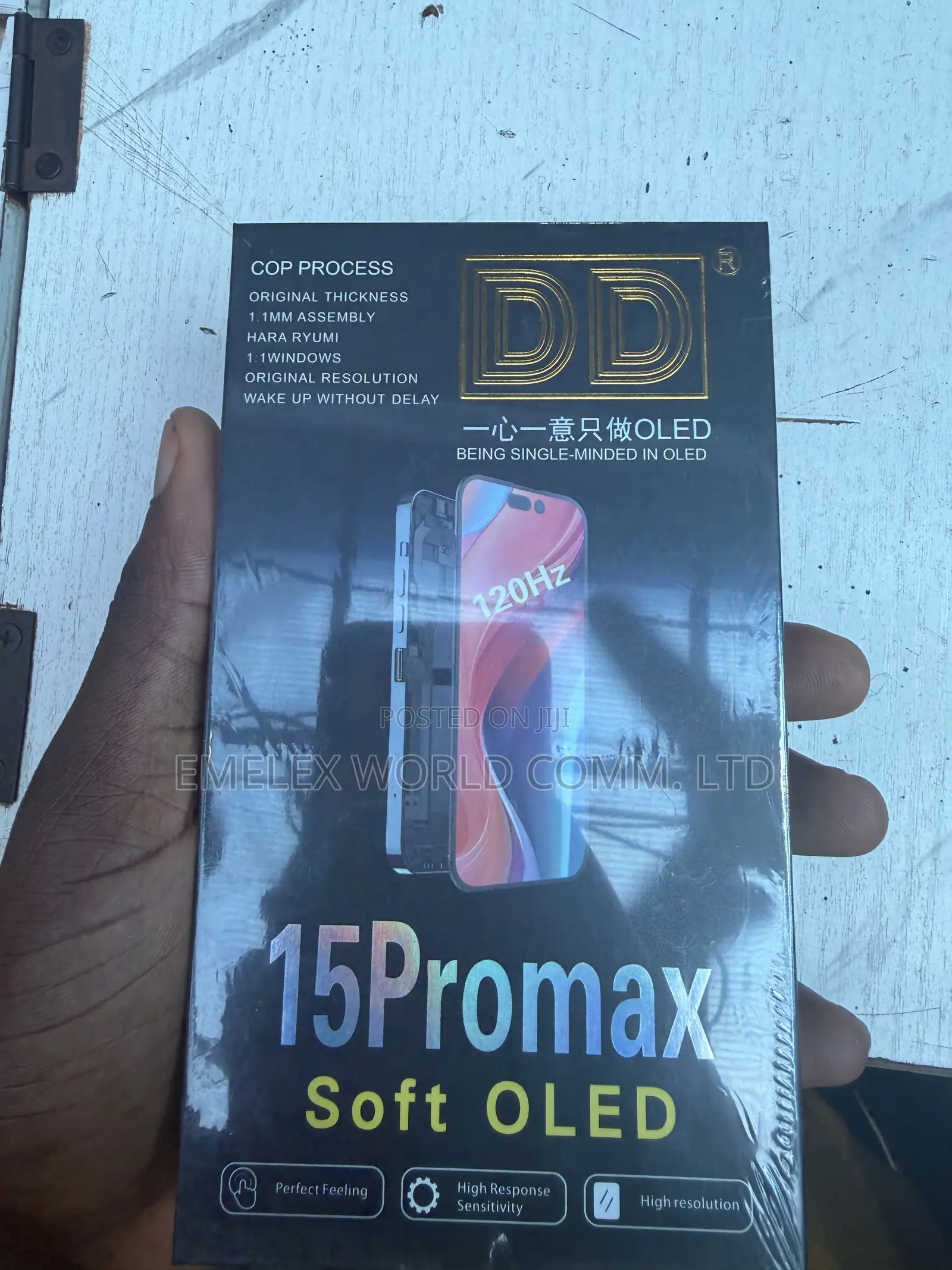 iPhone 15 Pro Max Screen Available