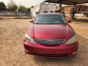 Toyota Camry XLE V6 4dr Sedan (3.0L 6cyl 5A) 2005 Burgundy