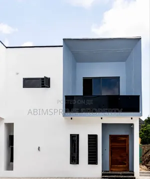 4bdrm Duplex in Darian Court, Lagos Island / Lagos Island for sale