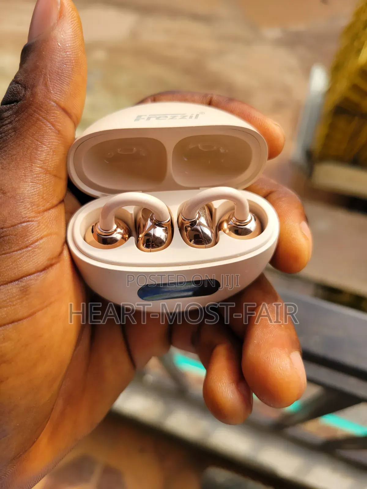 Bluetooth Earbuds