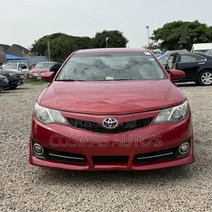 Toyota Camry SE 4dr Sedan (2.5L 4cyl 6A) 2013 Red