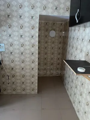 Mini Flat in Bode Thomas for rent