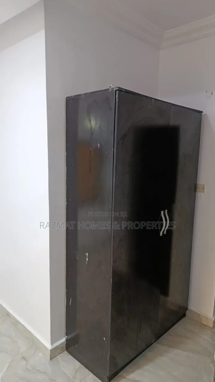 Mini Flat in Bode Thomas for rent