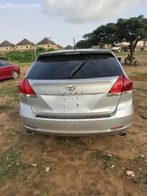 Toyota Venza 2010 Silver