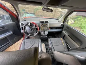 Honda Element 2004 Orange