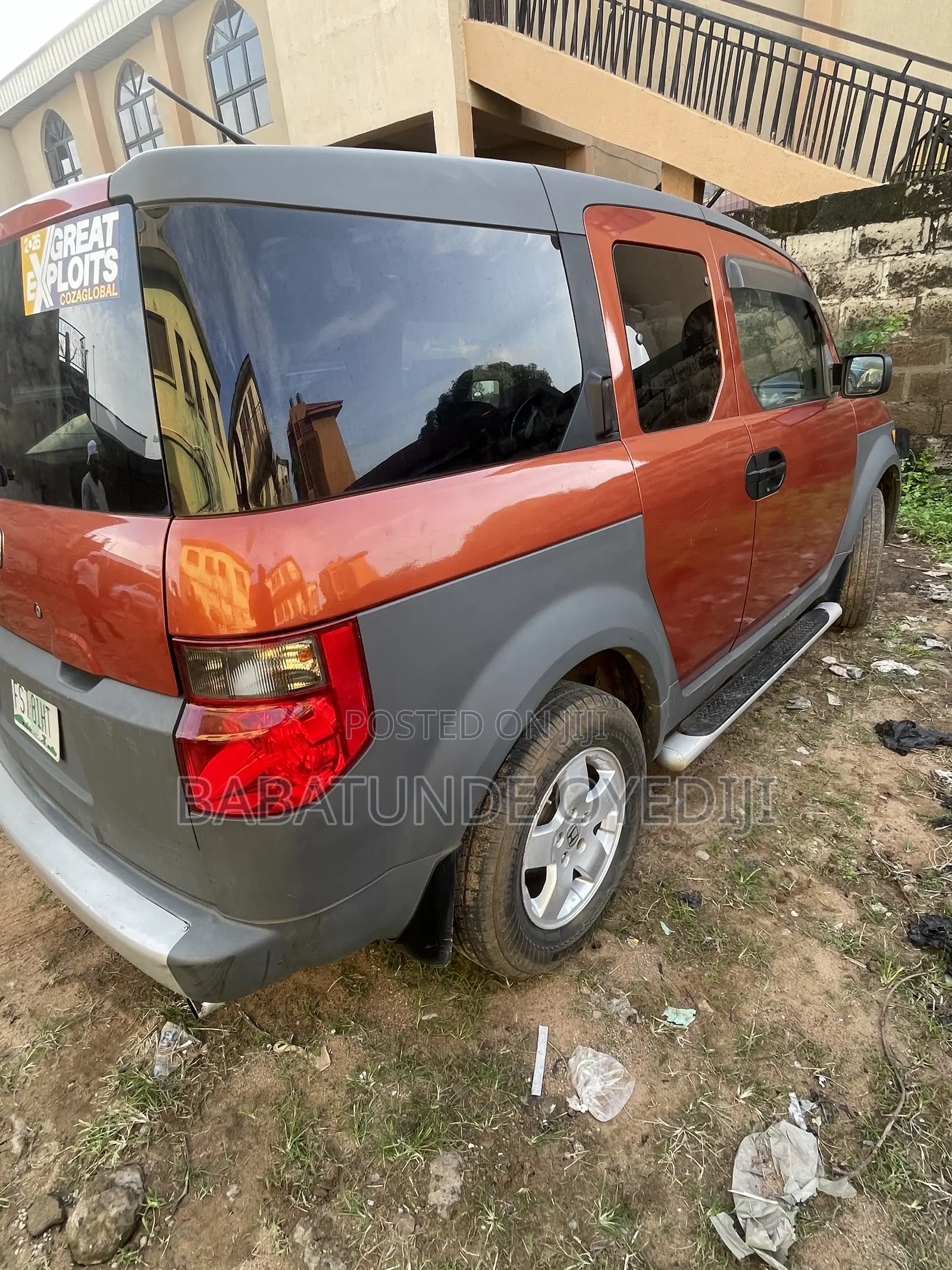 Honda Element 2004 Orange