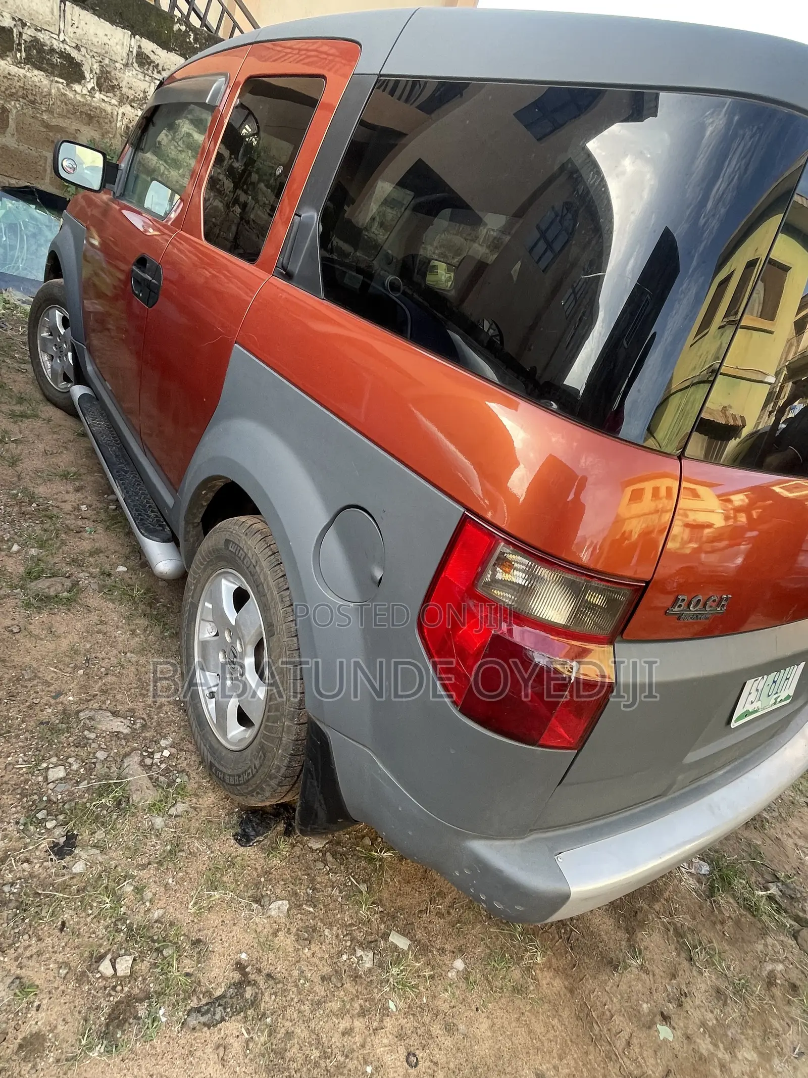 Honda Element 2004 Orange