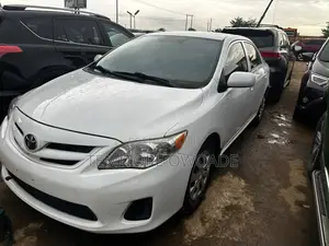 Toyota Corolla 2012 White