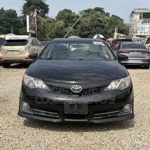 Toyota Camry SE 4dr Sedan (2.5L 4cyl 6A) 2012 Black