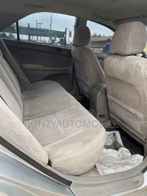 Toyota Camry 2005 Silver