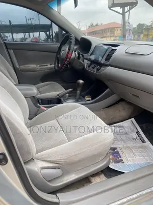 Toyota Camry 2005 Silver