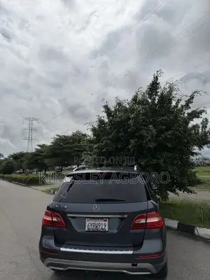 Mercedes-Benz M Class ML 63 AMG 2013 Gray