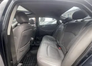 Hyundai Sonata Limited Sedan FWD (2.4L 4cyl 6A) 2012 Blue