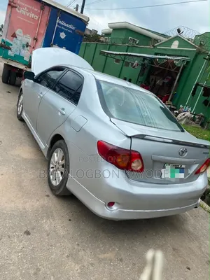 Toyota Corolla 2009 Silver