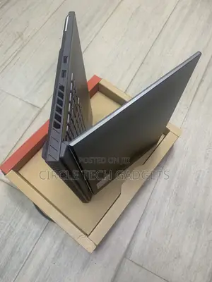 Laptop Asus ROG Zephyrus G16 16GB AMD Ryzen 9 SSD 1T