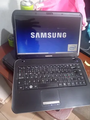Laptop Samsung X420 4GB Intel Core 2 Duo HDD 250GB