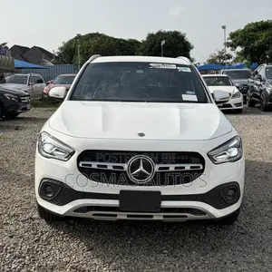 Mercedes-Benz GLA 250 2021 White
