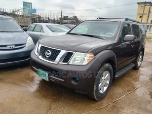 Nissan Pathfinder S 4x4 2007 Brown