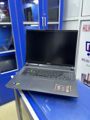 Laptop MSI Vector 17 HX AI A2XWJG 32GB Intel Core Ultra 9 SSD 2T