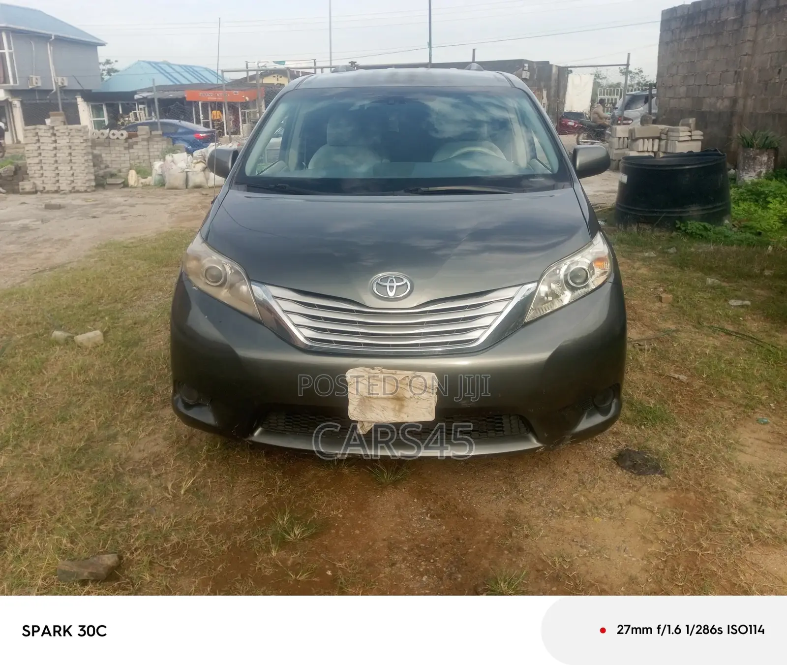 Toyota Sienna 2011 Gray