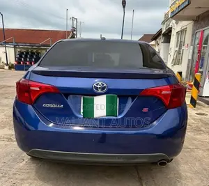 Toyota Corolla 2017 Blue