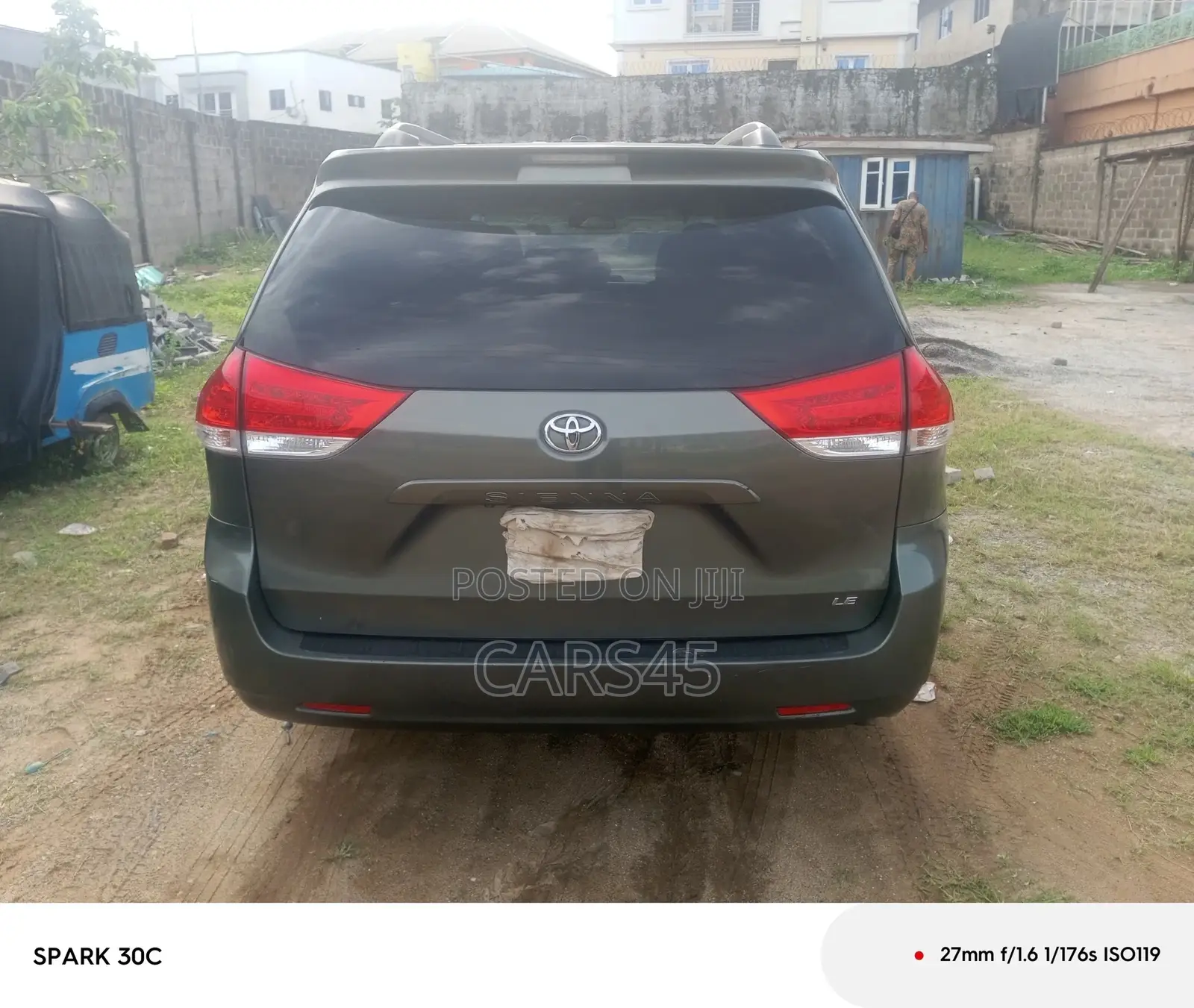 Toyota Sienna 2011 Gray
