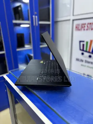 Laptop Asus ProArt P16 64GB AMD Ryzen 9 SSD 4T