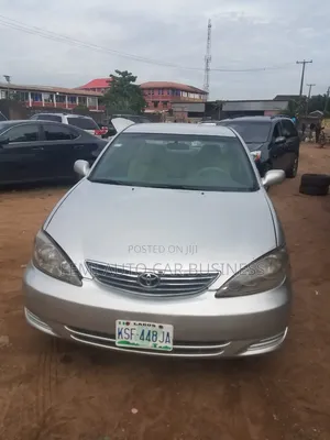 Toyota Camry 2004 Silver