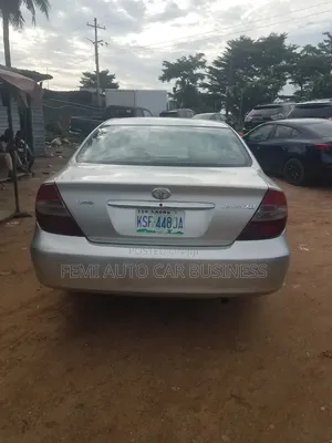 Toyota Camry 2004 Silver