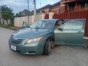 Toyota Camry LE 4dr Sedan (2.4L 4cyl 5A) 2008