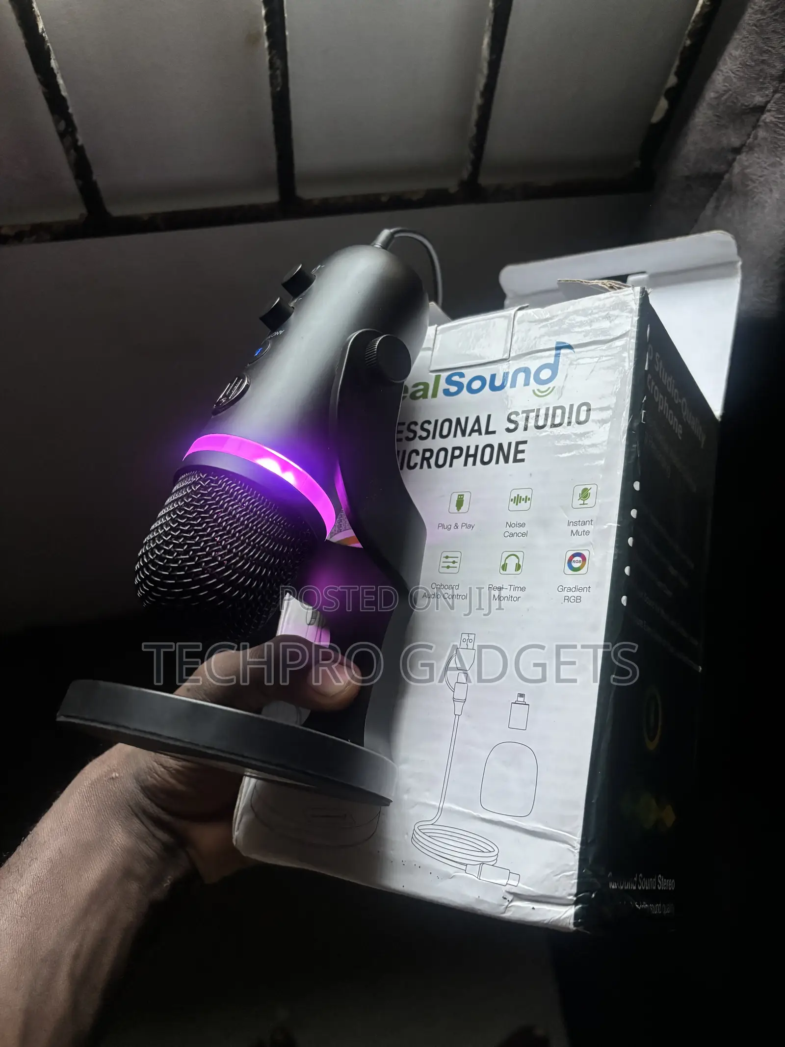 Mechanical Keyboard & Microphone