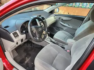 Toyota Corolla LE 4dr Sedan (1.8L 4cyl 4A) 2013 Red