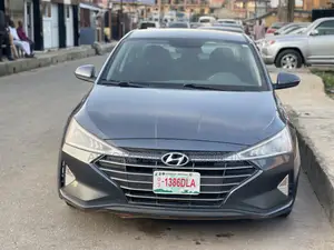 Hyundai Elantra SE 2019 Gray