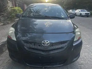 Toyota Yaris 2008 Gray